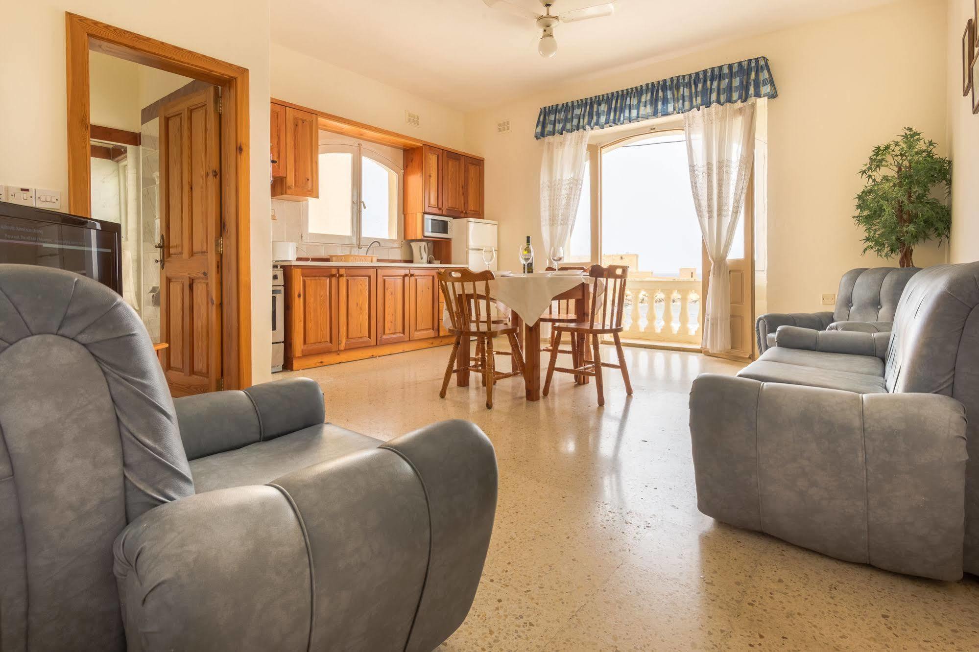Horizon Apartments Gozo Marsalforn Exteriör bild