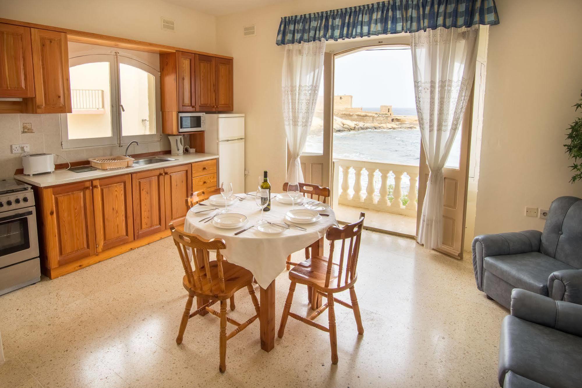Horizon Apartments Gozo Marsalforn Exteriör bild